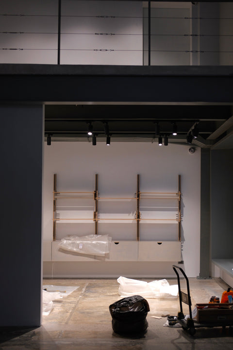 Modular Shelving System in Silverlens