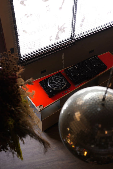 Sound + Space Exploration: BOMBVINOS